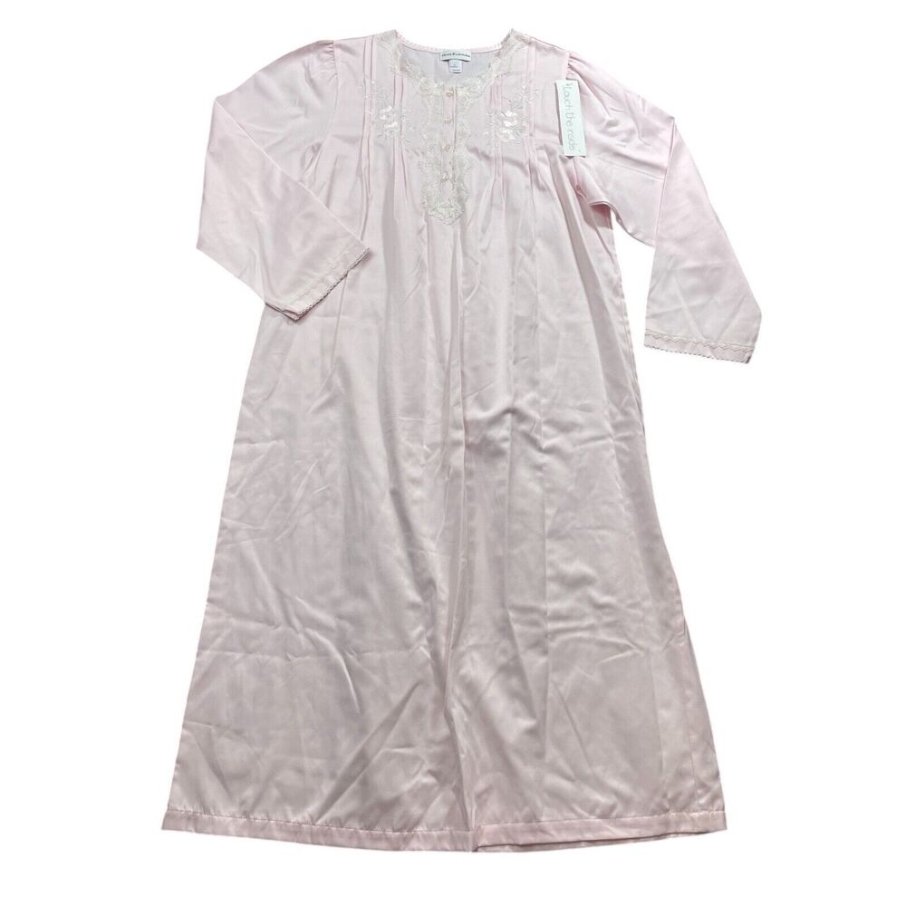 Miss‎ Elaine Large New w/ Tags Pink Night Gown 1/4 Button Embroidered